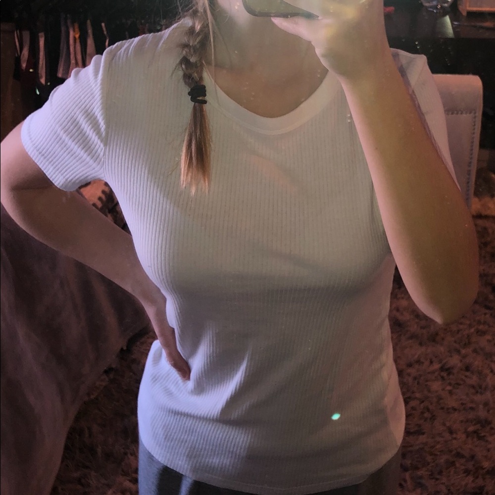 white ribbed tee